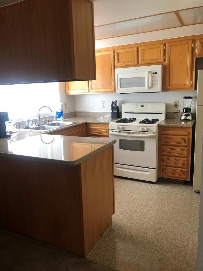 Whispering Meadows Apartments Bakersfield Bagian luar foto