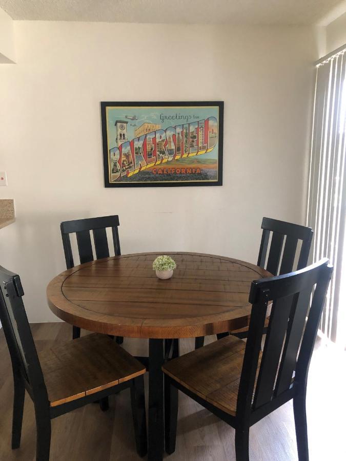 Whispering Meadows Apartments Bakersfield Bagian luar foto