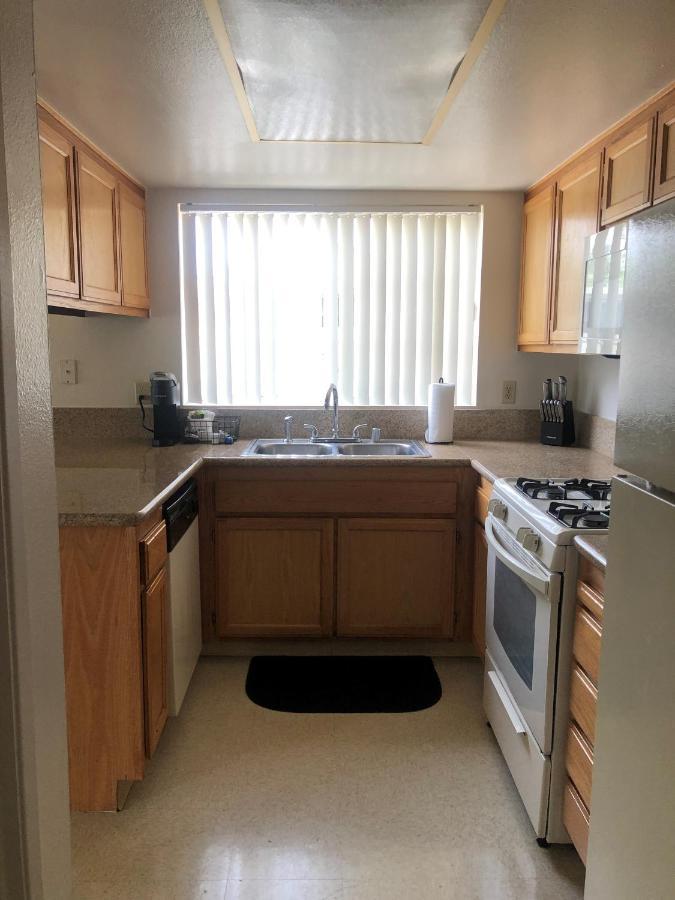 Whispering Meadows Apartments Bakersfield Bagian luar foto