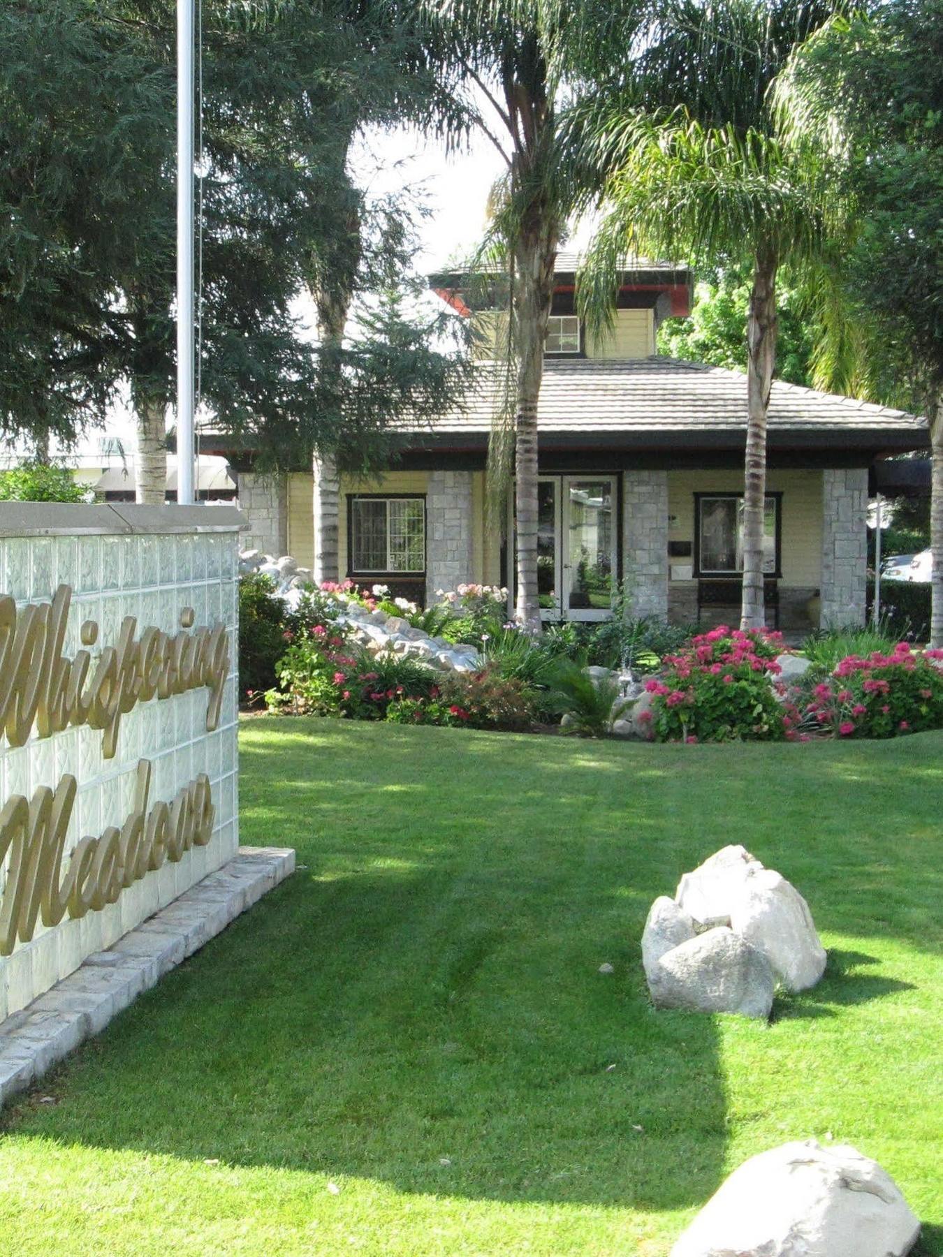 Whispering Meadows Apartments Bakersfield Bagian luar foto